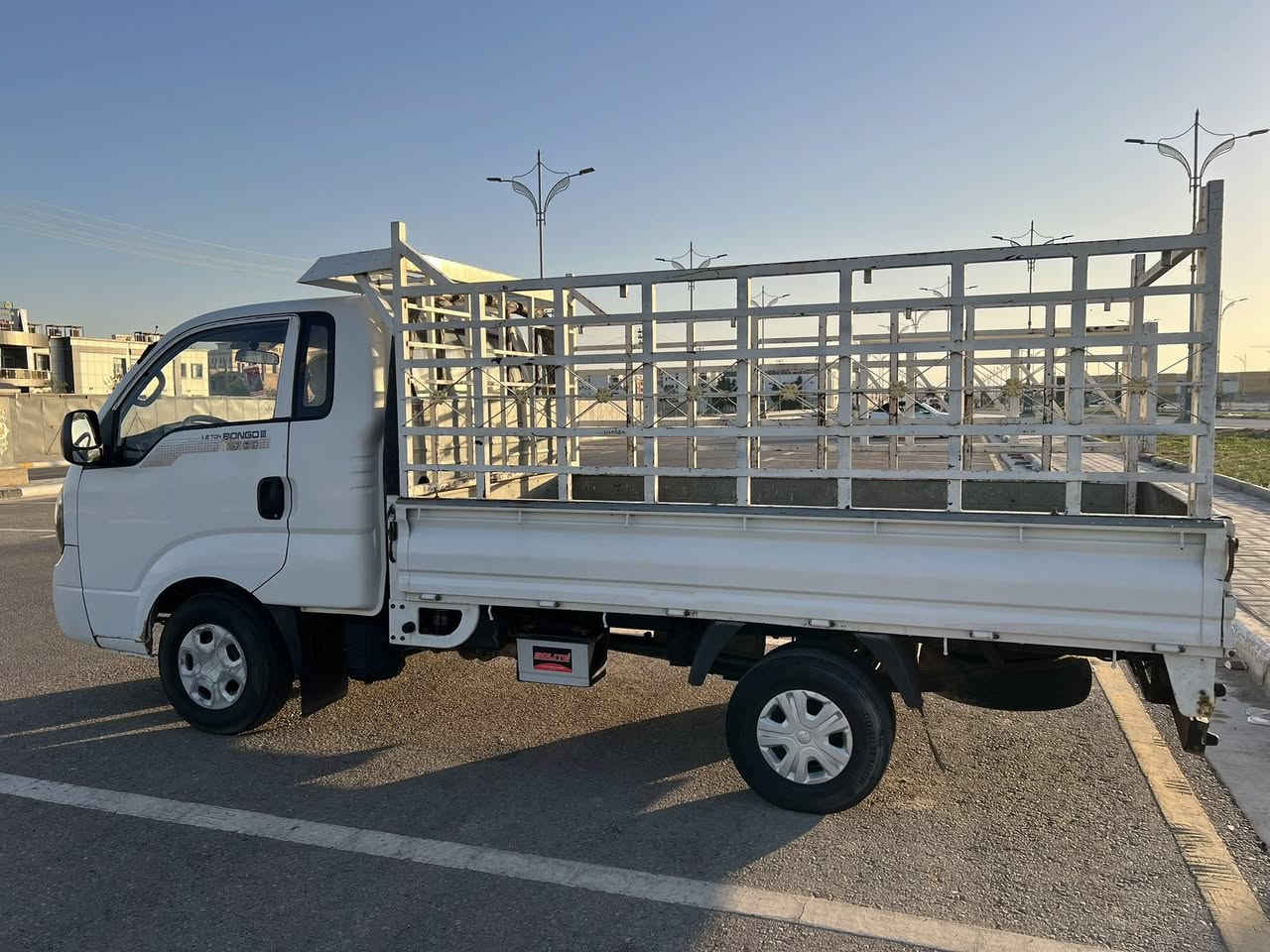 سلام عليكم كيا حمل 2014
بدون ضرر بدون صبغ كفاله باسمي
مكان لسياره كربلاء 
***********
