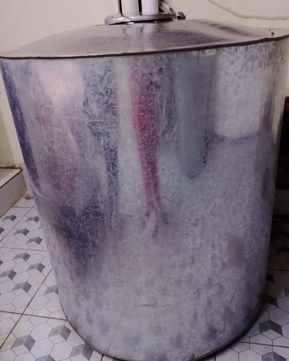 غراظ للبيع شرط النظافة ثلاجة تانكيات عدد 2 طباخ+خلاط


**إذا كنت صاحب هذا الإعلان وتريد حذفه لأي سبب، رجاءا أرسل رسالة إلى الدعم الفني**