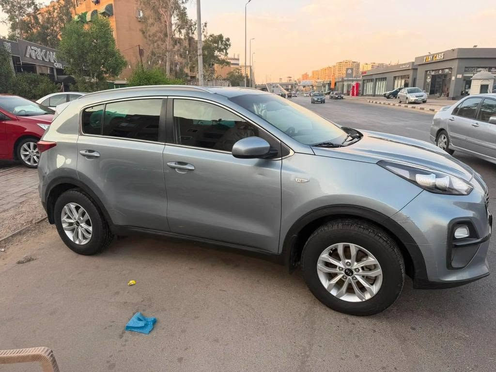 ﷽ "وَيَسِّرْ لِيٓ أَمْرِيٰ ۝" 🌻🖤

 لعشاق التميز 👇👇

  🚘 كيا سبورتاج 🚘
  ✨ موديل 2021 ✨

 اول فئه ✅

فابريكا بالكامل بحاله الزيرو ✅

عداد 88 ألف ك صيانات  توكيل 📃

رخصه سنه 💳

معاينه القاهرة مدينه نصر محور شنزوابي القاهرة, مصر


**إذا كنت صاحب هذا الإعلان وتريد حذفه لأي سبب، رجاءا أرسل رسالة إلى الدعم الفني**