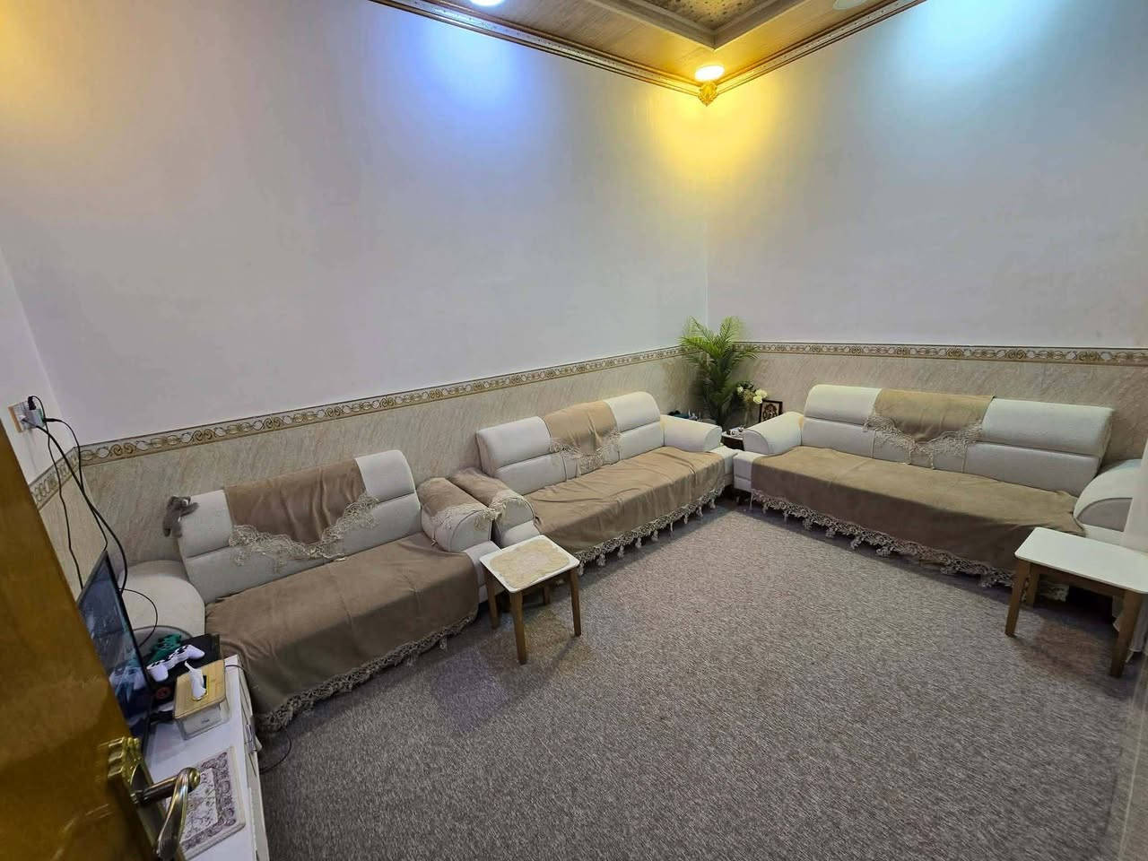 يا الله بيت #للبيع المساحه 50 متر طابقين حي النداء شارع مجمع بيتي 🔱 منطقه 54 قرب مول بابا اشتريلي  🫥بيت جديد ونضيف جدا 🌖 جاهز للسكن
الطابق الاول يحتوي على✅

*غرفه
*صاله
*مطبخ
*حمامات
يحتوي الطابق الثاني على✅
*غرفه عدد 2
*صاله
*مطبخ
*حمامات 
 بيت جاهز سعر 62 مليون مع المجال💵 🔥🔥

للاستفسار مراسله على الصفحه🤍.


**إذا كنت صاحب هذا الإعلان وتريد حذفه لأي سبب، رجاءا أرسل رسالة إلى الدعم الفني**