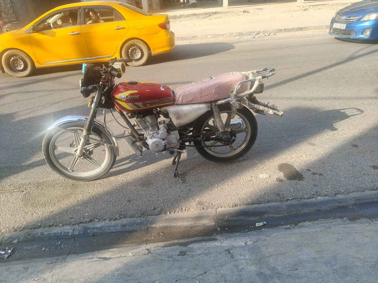سلام عليكم ماطور 5كير شرط نضافه ال بيع يحتاج باتري يصير نكره سلف و دشبول مكسور ضاربه تيب عيب ماله هاي كهربيات كامل ملاحضه بس يحتاج باتري سعره 340الف بي مجال موديل 21 مكاني فيلق ***********
