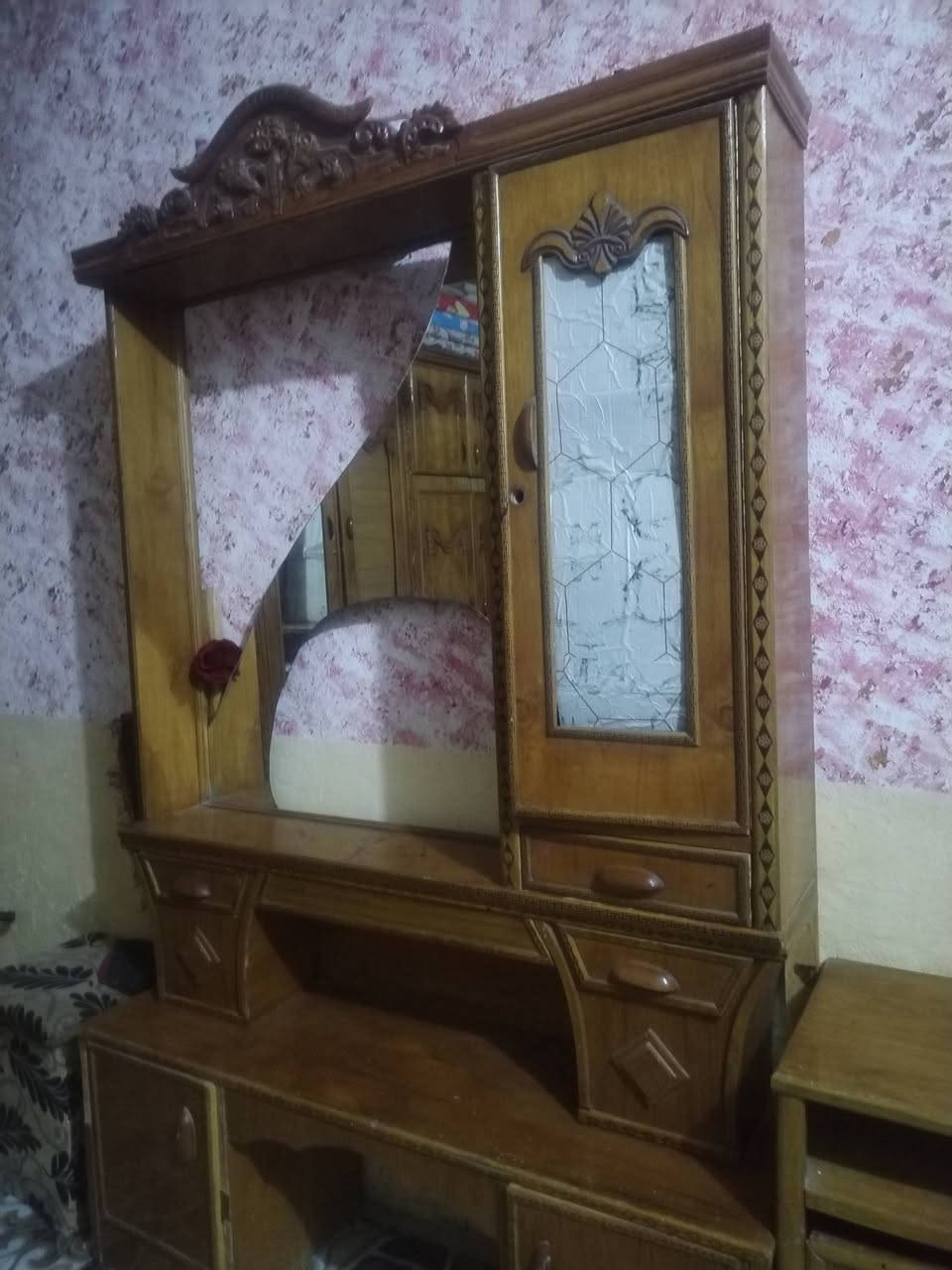 سلام عليكم  عندي هاي الغرفه اريد اراوسها بغرفه تركي


**إذا كنت صاحب هذا الإعلان وتريد حذفه لأي سبب، رجاءا أرسل رسالة إلى الدعم الفني**