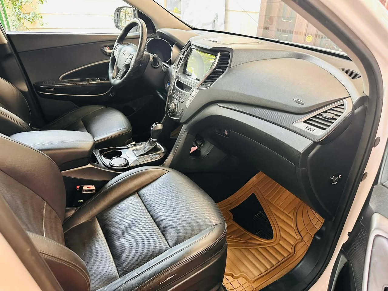 سنتافيا 2016 خليجي مكفولة وباسمي و فول مواصفات سعرها 175 للاتصال 
*********** بغداد, العراق
