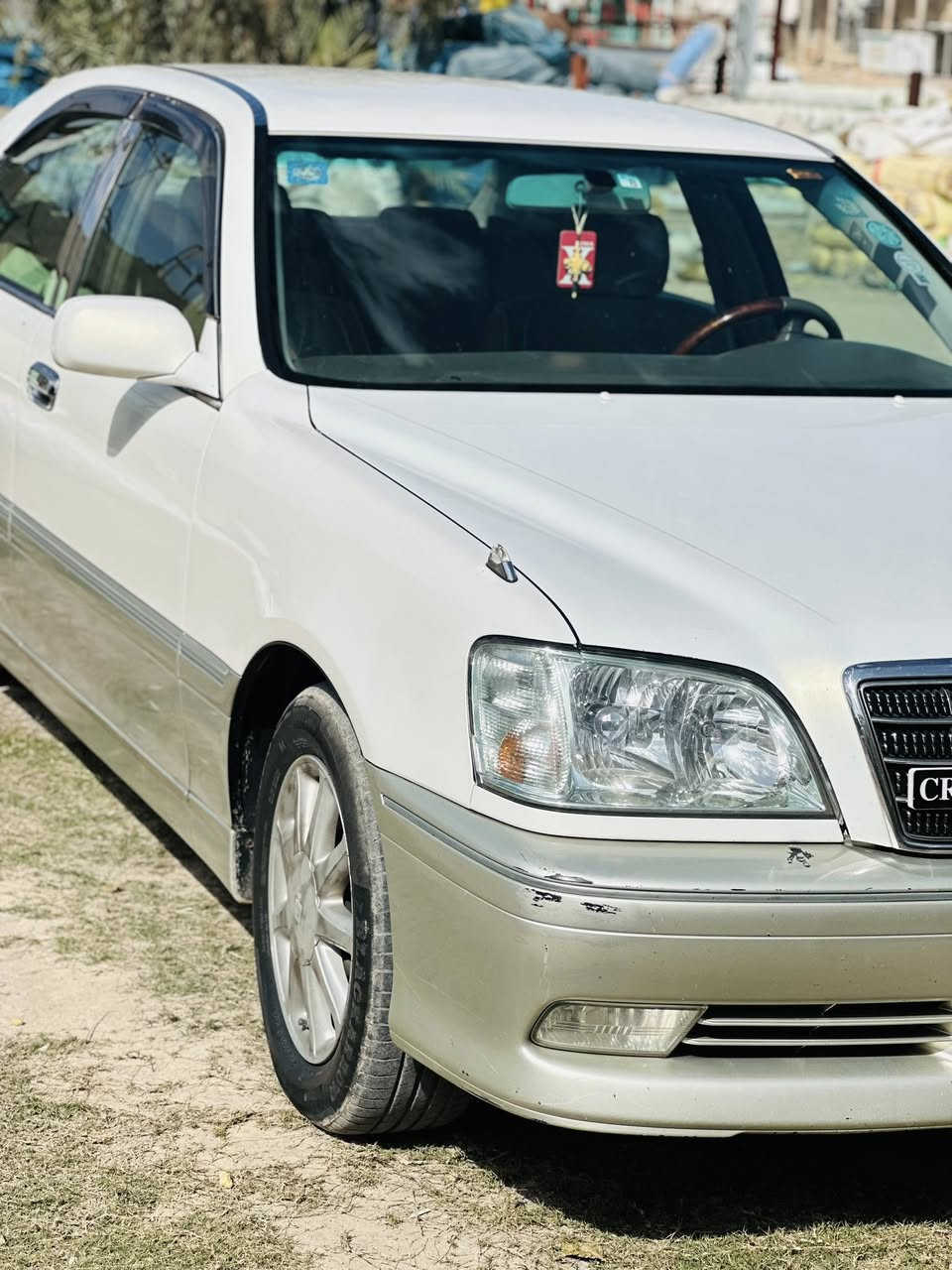 السلام عليكم ملكه قرار 48 شرط فتره شهرين 3 دكم كرستال اصل شاصي 75 محرك دي فور الكبير. بسمي. تحويل مباشر كفاله عامه عده الكصه قماره (كصه قماره فقط ) 
لون ابيض خضراوي 
تبريد 
سياره تحويره نجف فوك وجوه عارف 
سياره عوازل دشبول 
تخم تاير. 
برده خلفيه
تحكم ستيرن 
مثبت سرعه 
سعر 128 وبيه محال 
الستفسار اتصل ***********
