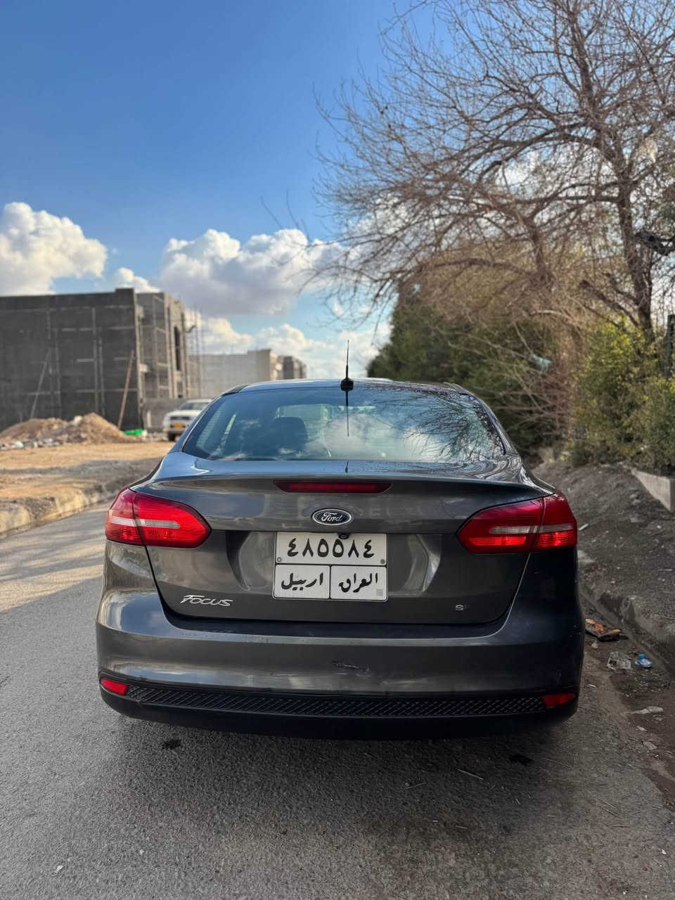 فۆرد فۆکس ٢٠١٧ 
تەنها یەک پارچەی بۆیاخە  چاملخێک
پیش و پشتی نیە لێدرانی نیە
سەیارەک پاک و بێ کیشەیە 
گێر مەکینە بەردی گزۆز کارەبایات و بەشەرتە 
هەموو شتێکی بیلادی خاوین ماوەتەوە
مواسەفاتی SE 
بۆ زانیاری زیاتر نامە بنێرن سعریشی ٨٨ کەمی مەجال
0️⃣7️⃣5️⃣0️⃣2️⃣2️⃣0️⃣2️⃣6️⃣4️⃣6️⃣ ژمارەی مۆبایل أربيل, العراق
