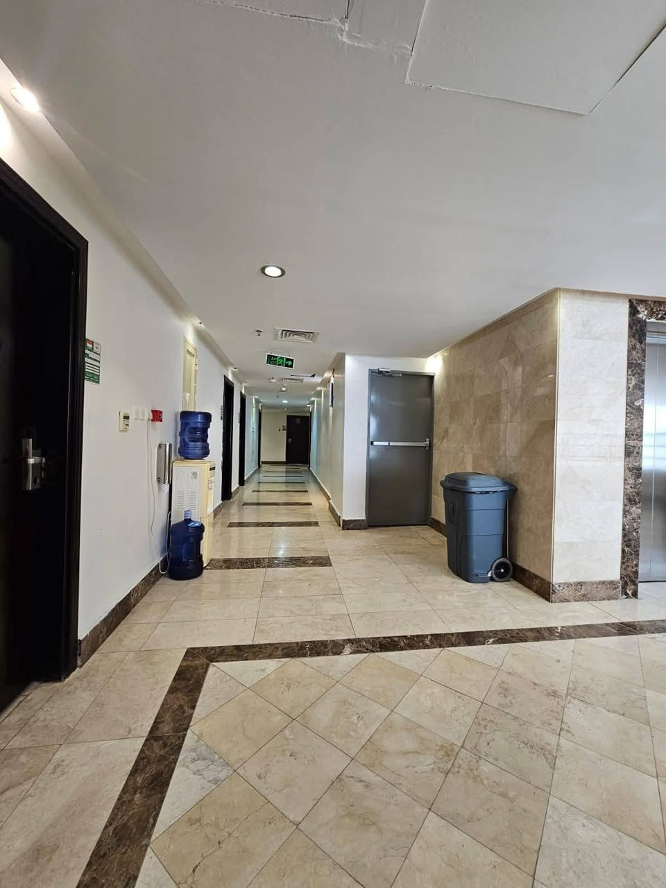 عمرتين في رحلة واحدة عمرة رمضان وعمرة شوال الرحلة يوم 15 رمضان العودة يوم 5 شوال
طعام المعتمر الخاص به يدخل للسعودية
+وجبات خاصة سحور وافطار الطريق 
#اخر_يوم_استلام_الجوازات_يوم_السبت 
#للأتصال_واتساب 
***********
 عرض عمرة أواخر شهر رمضان المبارك
📍 السكن في منطقة الششة – مكة المكرمة..
السعر (650 دولار) شامل جميع الخدمات عدا الطعام 
باصات خاصة بالفندق تنقل المعتمر من الفندق لمكة المكرمة 
🏨 الإقامة في فندق أبراج رابية الحجاز
✅ موقع مميز وقريب من الخدمات
✅ غرف مريحة ومكيفة
