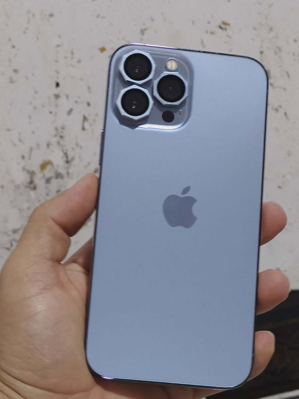 ١٣ برو مكس. ذاكرة ١٢٨ بطاريه ٧٨ تك سيم.  جلخ ما بي بي طخة خفيفه تفاصيل خاص سعر ٥٧٠ بس مجال رقمي وتساب ***********
