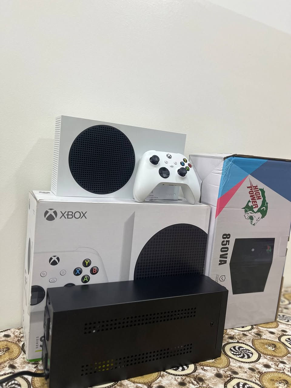 مستعمل نظيف جداً
ما مفتوح نهائياً (غير داخل للصيانة)
كامل ملحقاته مع اليوبي يطول 25 دقيقة اصلي صار اسبوع من مشتري
 Game Pass شغال لحد شهر 3
العنوان: كركوك
السعر: 410 ألف


**إذا كنت صاحب هذا الإعلان وتريد حذفه لأي سبب، رجاءا أرسل رسالة إلى الدعم الفني**