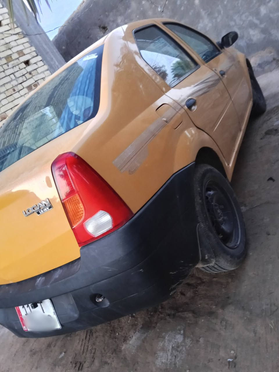 السلام عليكم
رينو لوكان للبيع مديل 2009
محرك گير حداديه تخم تاير
باتري جديد
رقم بغداد دولي تحويل مباشر
سياره نضيفه 
السعر 33
المكان السماوه -السوير
الرقم***********
