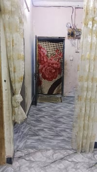 بصرة حي الحسين • بيت للبيع • غرفتين