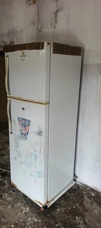 ثلاجة • تجميد شغال • قابل تفاوض