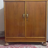 دولاب • قاصه