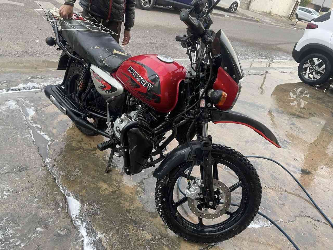 سلام عليكم
دراجه. بوكسر. جبلي. 
موديل. ٢٢ 
مكينه مكفوله مامفتوحه 
دراجه. أورقه. ضايعه اكفل سرقه عشاير 
دراجه. خير. من الله 
سعر ٨٠٠ بيه. مجال. بسيط 
*********** بيه. وتساب
