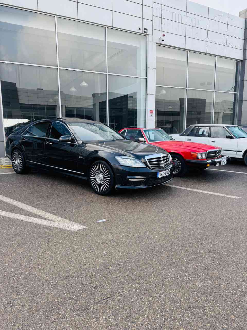 ﷽

سەرەتا ماشاألله لە ماڵی هەموو لایەک
Mercedes-Benz .S500 ,2011
مواصەفات:٥ پەردە،کوشن ساردو گەرم،کوشن خەزن ،١٠جوڵە کوشن،جامەکانی فۆتۆ پۆلۆ ڕایس بیلادی،هەموو درگاکان سەحب ، کوشنی دواوەش ساردو گەرم،سڵاید،بەغی لایت پاکردنەوە،کامێرا ،ڕادار،گەمی ،ساردی،بەگ لایت لێزەر ،لایتی عەدەسەیە،کوشنی دواوەش موحەرکە دەبیتە سیسەمvip،کەلەسەرەکانیشی بە دوگمە دەخەویت،تەلەفونی بیلادی ،ماوسو شاشەی مەزبوت،

بۆیاخ حیزام کامل نەبێ تەنها دواوەی لێزەر

گێڕ مەکینە پیشو دواو تەقەو ڕەقە بەشەرت 
تێر مەسرفم کردوە ئنجا ئەیفرۆشم 
  سەیارەکە مەنەفێسی لەگەڵە 

بۆ فرۆشتنو گۆڕینەوە .نرخی ٨٢گەڵا
گەر موشەتریت 
حەزت بە سەیارەکەمە لە وەتس ئەپ ڤایبەر پەیوەندی بکە:*********** السليمانية, العراق
