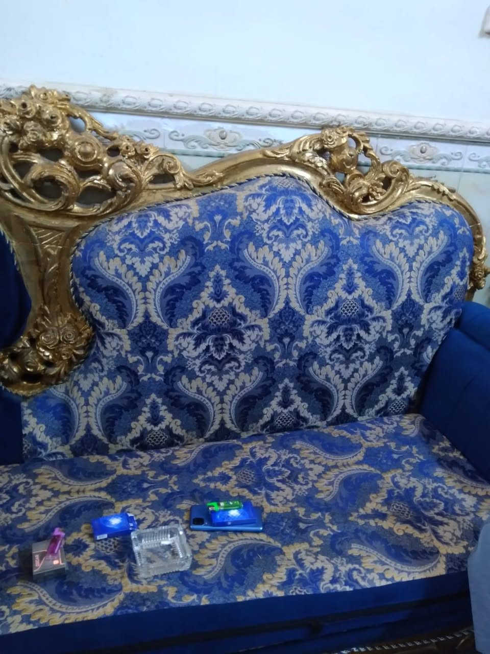 بيع سريع تخم مصري ملكي لون لازرك ويا طبلات عدد ٣ درجه أوله ونضافته ٩٥ بالميه  السعر ٥٠٠ وبي مجال 
والتخم الثاني ١٠ مقاعد هم نضيف سعره جوه سوك ب٣٠٠ امانه الله نضيفات وسبب بيع ماكو مساحه  المراسله واتساب *********** عنوان حي أور قرب حسينيه المصطفى
