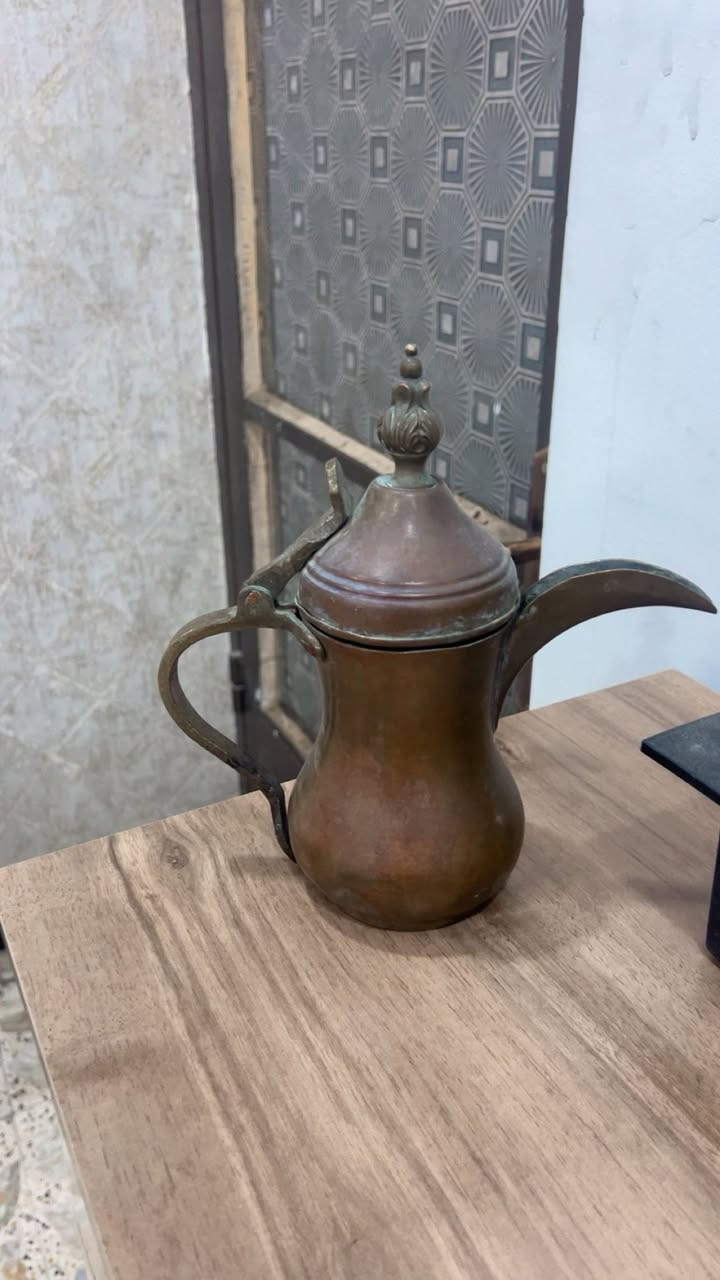 السلام عليكم دلاات قديمة عدد٣
العنوان بغداد مدينة الصدر 
***********
