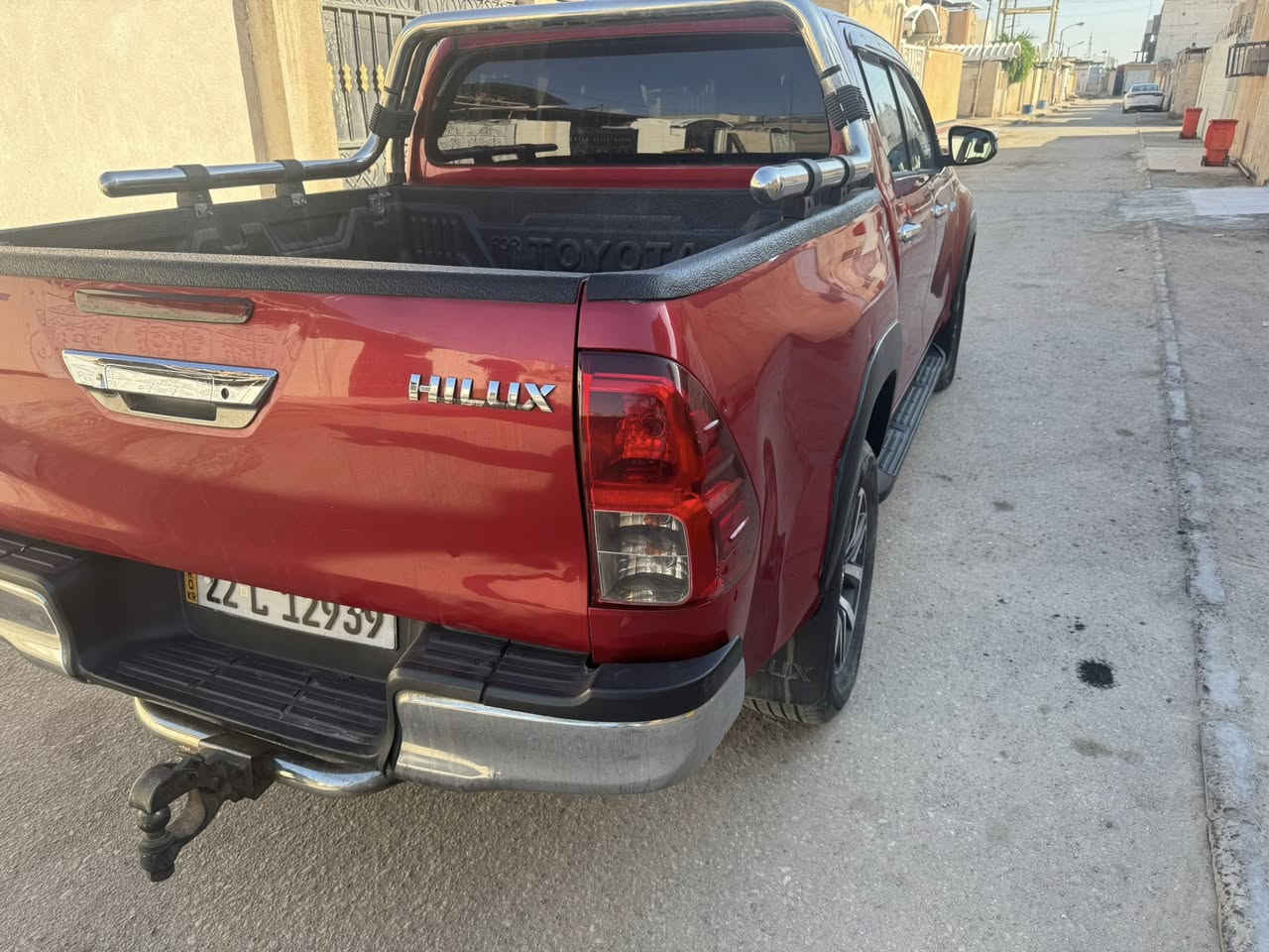 السلام عليكم من رخصه اخوتي الادمنيه الغوالي بيك اب تيوتا هايلوكس  2017 تو ويل اوربي كير اوتوماتيك السياره بالحقيقه بعد احلى السياره كفاله البدي من الحادث و الصبغ ما عده شبر بالمدكر الخلفي و ما مصلحه تجي وتشوف و تفحص وين ما تريد مكينة عالبلاد برغي ما مفتوح بيهه بيهه نفخه و تنقيصه توني امبدل السوبر مالتهه السياره بيهه تنقيصه مثلها مثل ال 2025 الزيرو كولهن اينقصن سيارة بيت و ما معروضه بمعرض ولا مشتغلة بخط 
السعر / 220 و من تجي تدلل حك الجيه
العنوان - البصرة - الهارثه 
الاتصال على الرقم ***********
اخوكم ابو ادم
