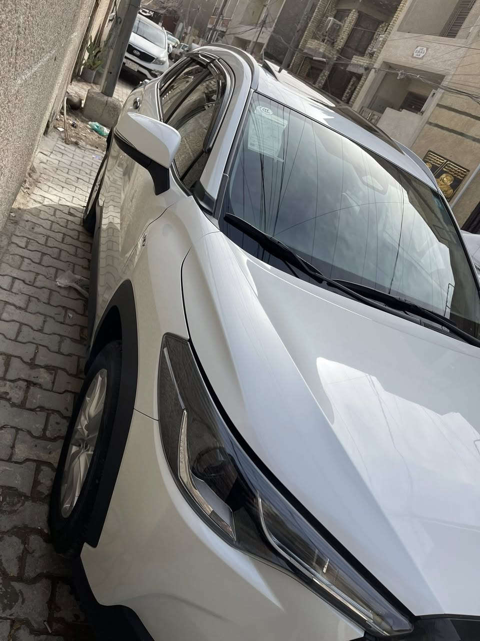 السلام عليكم كورلا كروس هايبرد موديل 2024 خليجي
مكفولة كفالة عامة 
مااشيه 16 الف
رقم بغداد بسمي 
مواصفات فول سياره 
كرسي كهرباء 
داخل جلد احمر
حمالات كشافات اماميه 
فتحة سقف
بصمة دخول+ بصمة تشغيل 
شاشة ابل كار بلي 
قطعتين تبريد 
وغراضها موجودات ما مستخدمات
العنوان / بغداد
***********☎️
