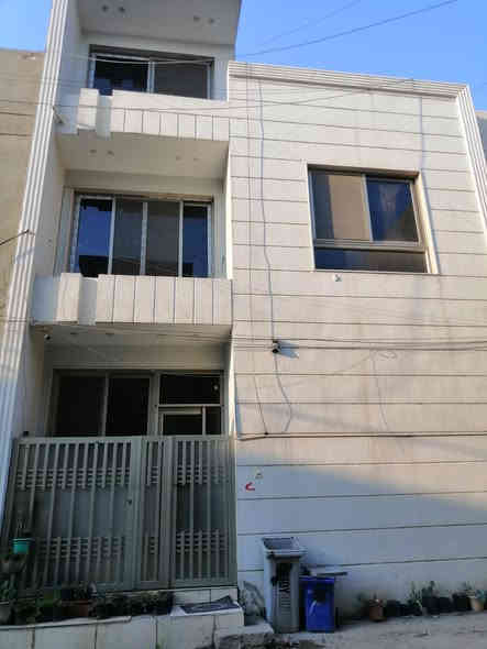 #بيت للبيع طابو زراعي
المساحة 50متر
9+6
البناء جديد سنة 2022
يحتوي صالة + مطبخ + حمام
3غرف نوم
الموقع الدورة زراعي شارع المحكمة
للاستفسار اتصل على الرقم ***********
