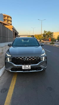 بيع فقط ❗️❗️❗️  سنتافي كالكرافي  لون اسمنتي  موديل ٢٠٢٢ السياره فول ١/...