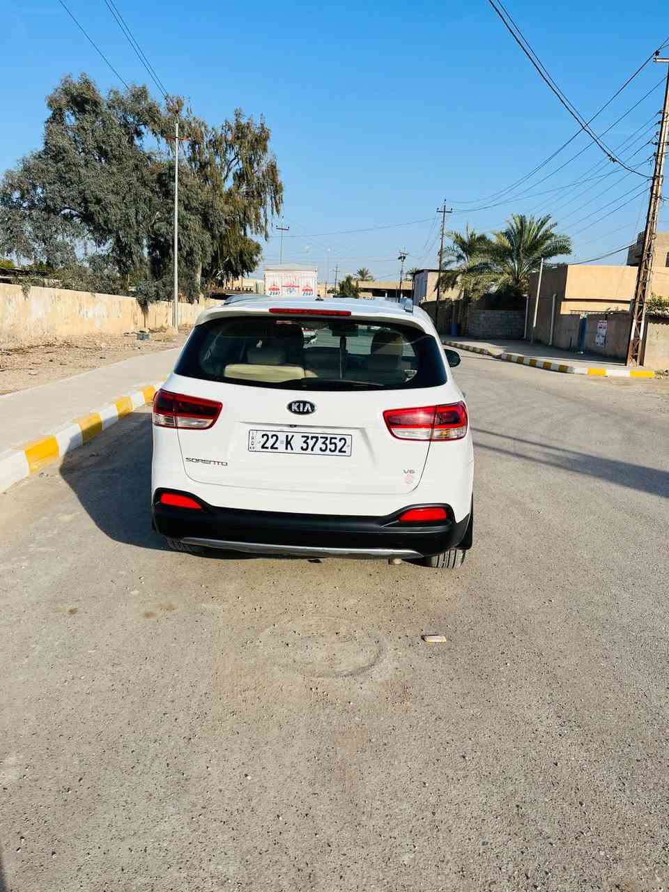 سيرنتو 2015رقم إربيل انكليزي محرك6سلندر فول ماعده البونرامه سونار مرفق واضح كير محرك شرط جاهزه من كلشي مكاني صلاح الدين السعر 188بيها مجال
‭0773 198 8985
