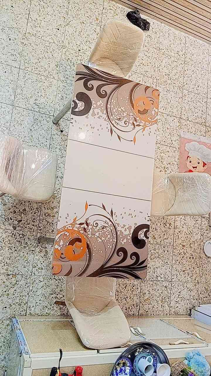 ميز طعام للبيع اكو توصيل كيه*********** الاستفسار واتساب
