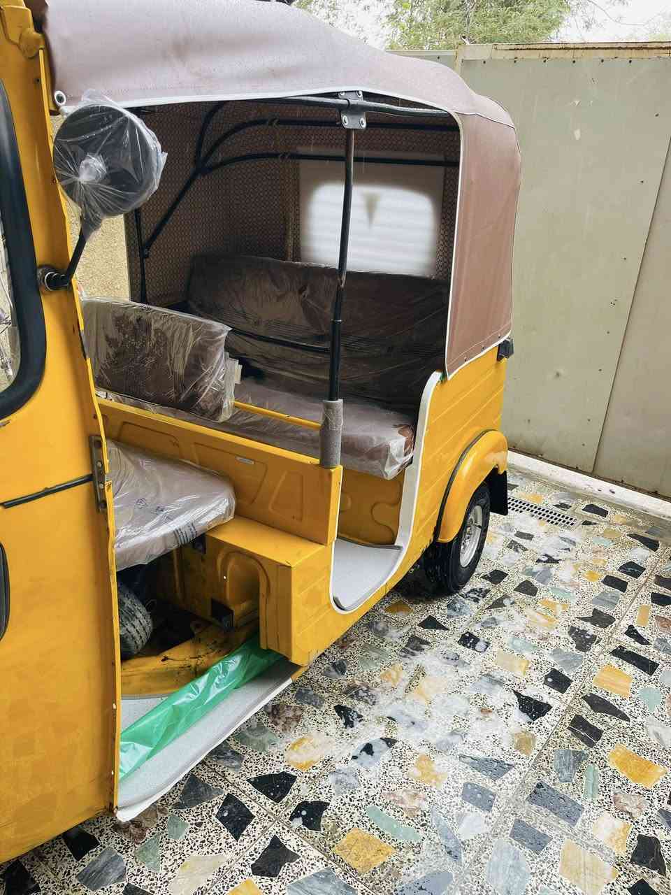 السلام عليكم
تكتك للبيع موديل 2020 شهر ١١  رقم وسنويه تحويل مباشر 

تكتك مكفوله كفاله عامه بيهه بس بارد موضح بصور 

خير من الله جديده  قطره خياس مابيهه حته الدوس بلاديه

مكاني بغداد الكماليه نهاية شارع الاصفر ***********
