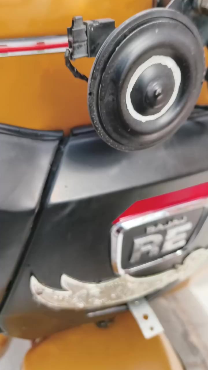 السلام عليكم تكتك للبيع موديل 22) ***********) *********** رقم ابو التكتك ورقمي نهايته 64 رقم تليفوني
