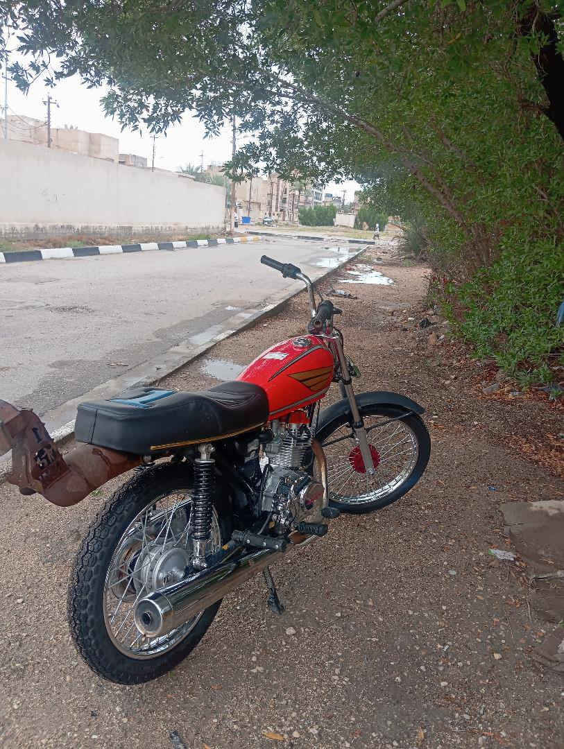 سلام عليكم  دراجه لبيع اوراق مديل 26 تعمير جديد و متوازي على بيعته هاذه الرقم ‏‪***********‬‏
