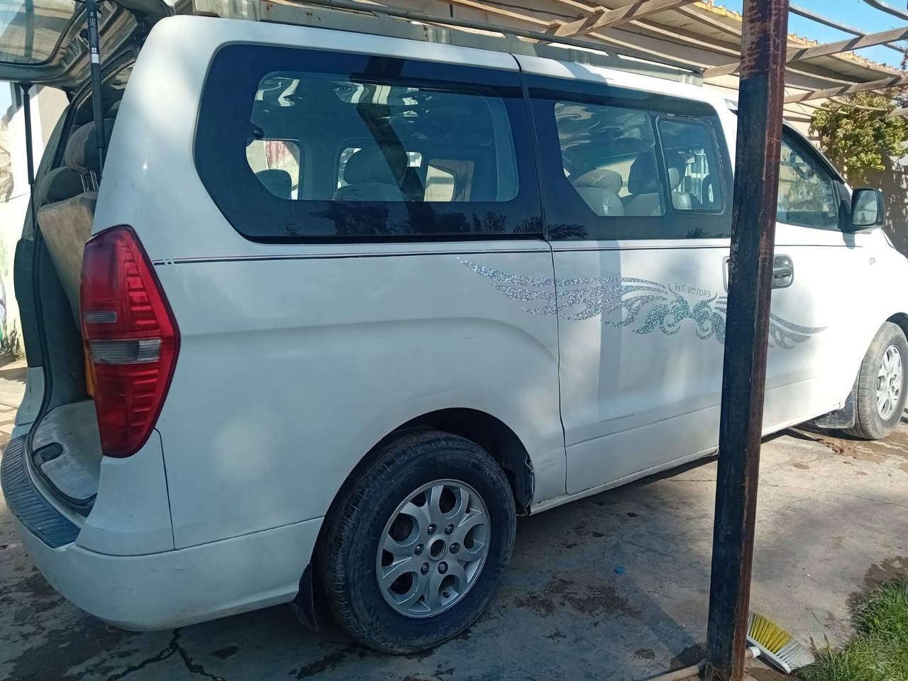 ستاركس ٢٠٠٩ خليجي محور سبلاين ١٢ قبق اسود سياره جاهزه. بيها صبغ باب سلايت يمنه وجاملق خلفي من النص وجوه  بدون ضربه. السعر ١٣٠ باقي التفاصيل موضحه بالفيديو رقم انكليزي بسمي
التواصل ع الارقام التاليه
***********
***********
ابو محمد
