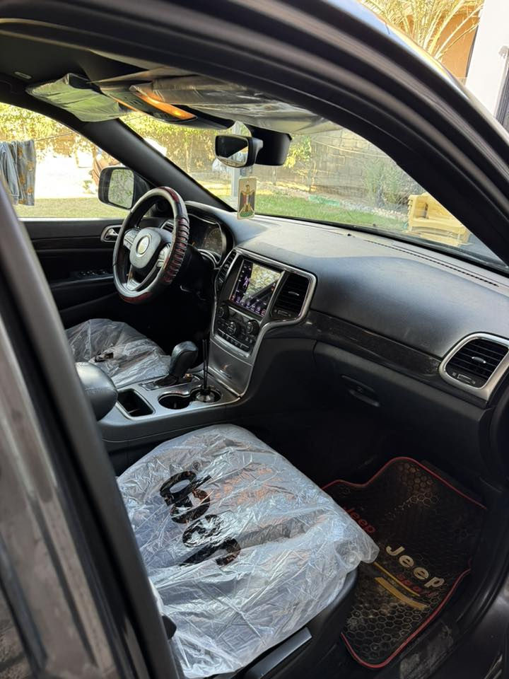 سلام عليكم
للبيع جيب بلاك توب 2018 ماشيه 63 رقم بغداد بسمي تحويل مباشر حادثها نص بنيد فقط الباقي مكفول من الصبغ والبارد محرك كير صدر كلها بحاله ممتازه المواصفات المعروفه كشن كهرباء تشغيل عن بعد وباقي المواصفات المعروفه مكانها بغداد المدائن السعر المطلوب 210 وبيه مجال للأستفسار *********** واتساب
