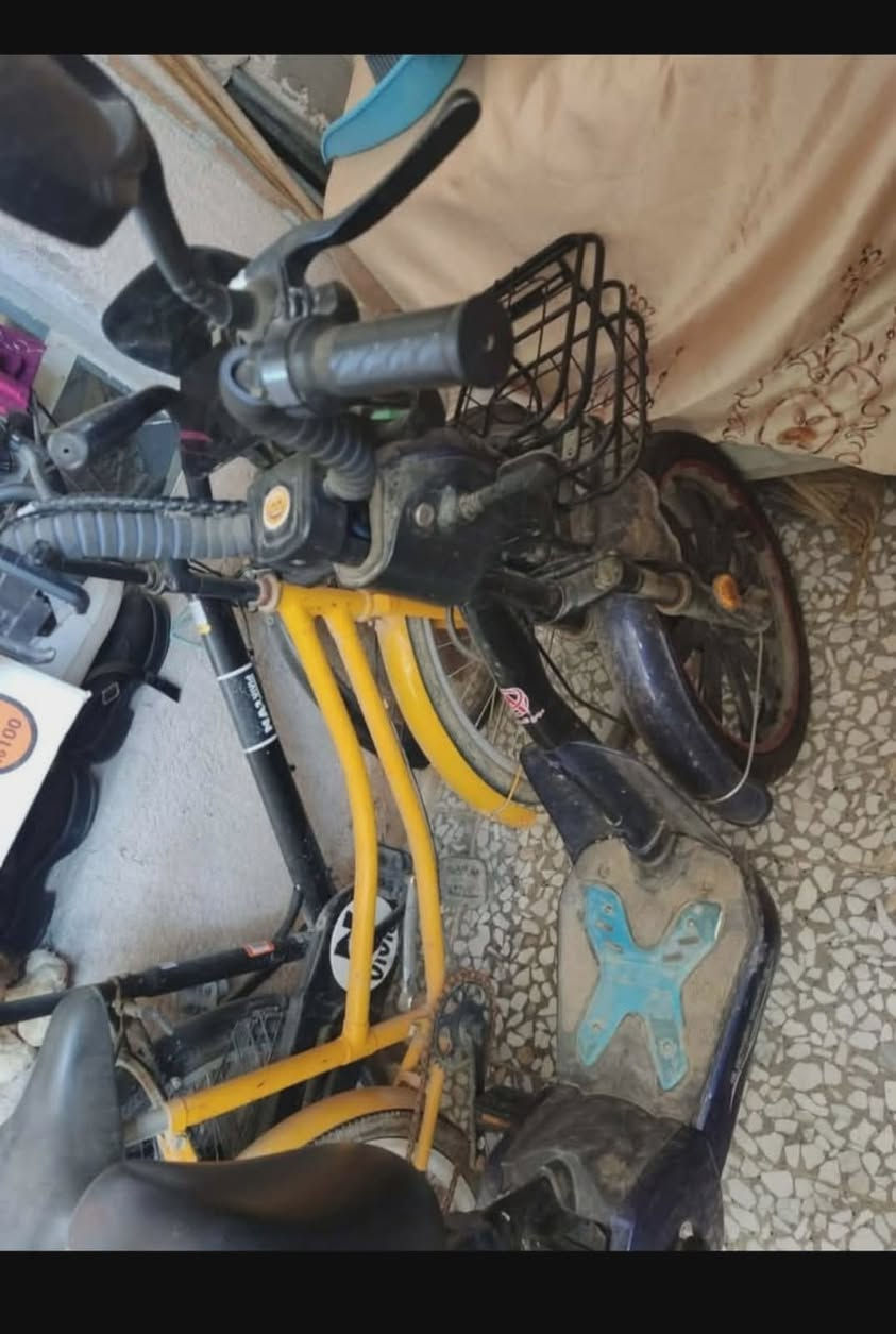 مكلف بل نشر
دراجة شحن عادية بيها 4 سرعات و بيها 4 بطاريات و تكدر اضيفلها بطارية خامسة خارجية مستخدمة لمدة شهرين تستلمها نضيفة ما بيها اي عيوب و بيها سويجين و و بصمة وحدة و شاحنتها وياها و مراياتها جديدات وكالة موخرهن اني تستلمهن وياها  سعر 400وبيه مجال بصيط


**إذا كنت صاحب هذا الإعلان وتريد حذفه لأي سبب، رجاءا أرسل رسالة إلى الدعم الفني**