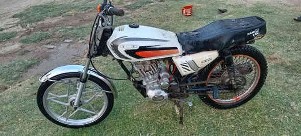 دراجه لايت شغال هورن شغال محرك مجفت الدراجه كلك كلك كلك بدون وراق
السعر 275وبي مجال قليل هذا رقمي العنوان السماوه قضاء الخضر ناحية الدراجي ***********
