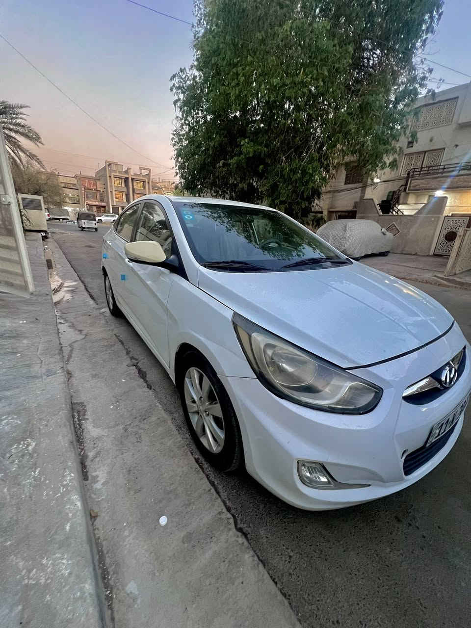 سلام عليكم
اكسنت خليجي موديل 2015 

مكينة 1600 

السيارة مكفولة عدة كم طخة 
ماشية 66000الف 
رقم بغداد بأسمي 
فول مواصفات فتحة 
حساسات خلفية 
السيارة مكفولة 
المكان بغداد شارع فلسطين 

*********** 
***********
السعر 108 وبيها مجال
