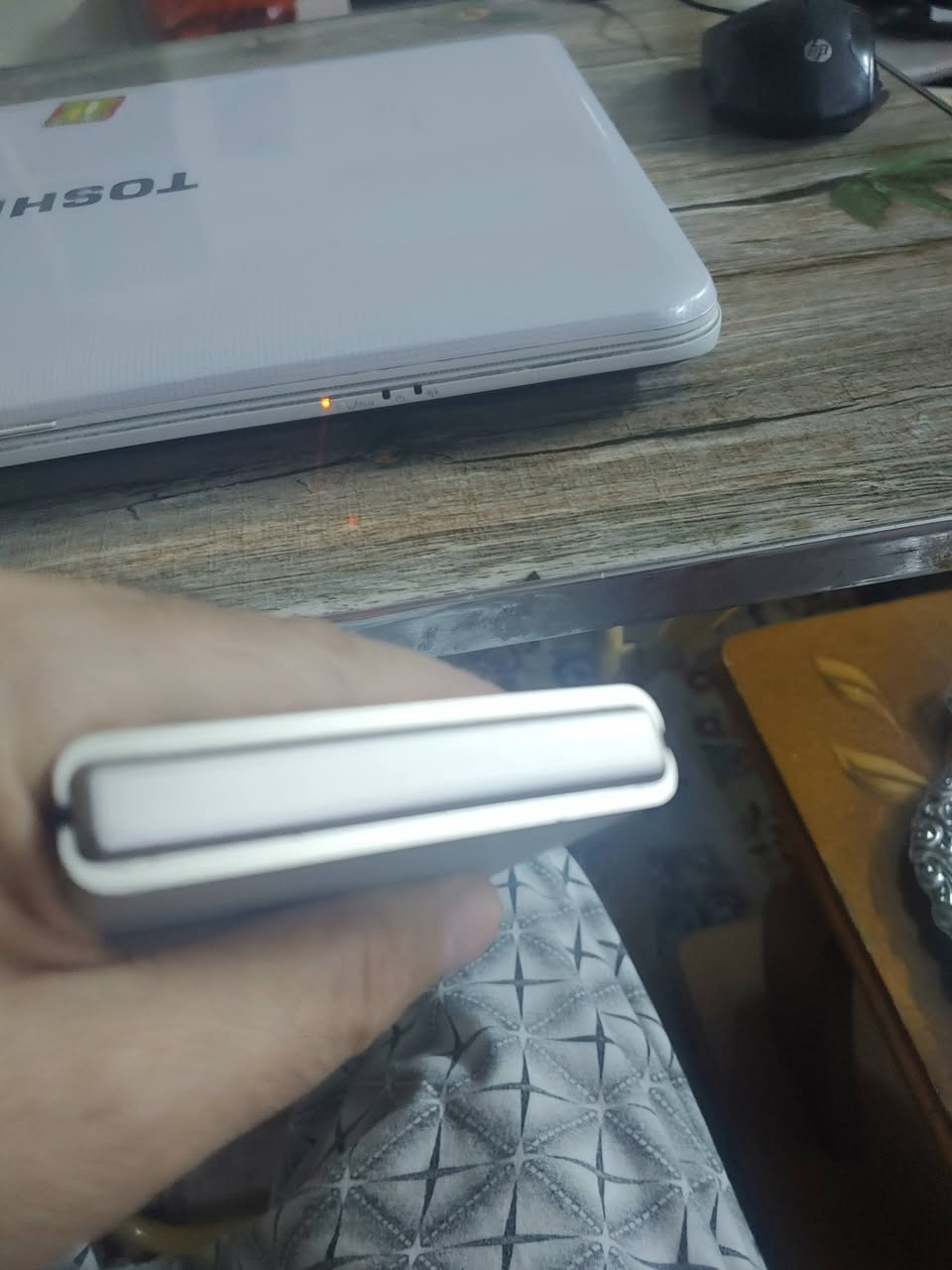 موتورولا razr 50s ذاكره 256 رام 12 شريحتين وحده عاديه ووحده الكترونيه نظيف جدا جدا بدون ملحقات.
السعر 400 الف 
للاتصال عادي وواتسب
***********
