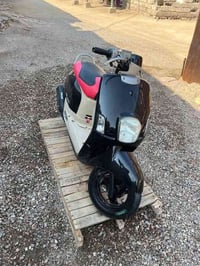 بوليس ختم واحد كلهة مكينة خرسة  مفتوحة كابريتة دبلات ورة وكدام شغالات ...