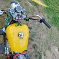 ستوته البيع موديل  2013بيها أوراق سعر 800الف بيها مجال الشراي 07848039...