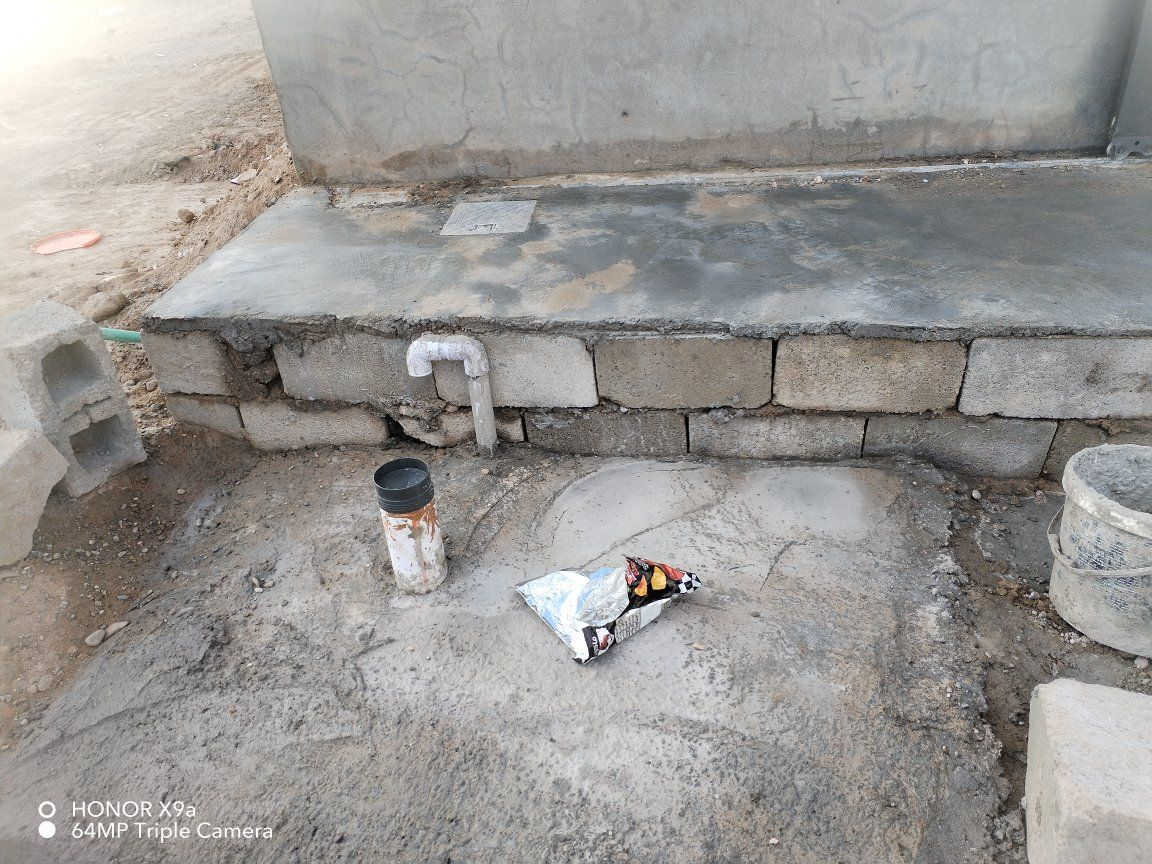 السلام عليكم اشتغل صبات ارضيه واجهات بيت او مقرنص حديقه وشغلي انشاء الله  زين وهذا رقمي*********** والماعنده بلاش
