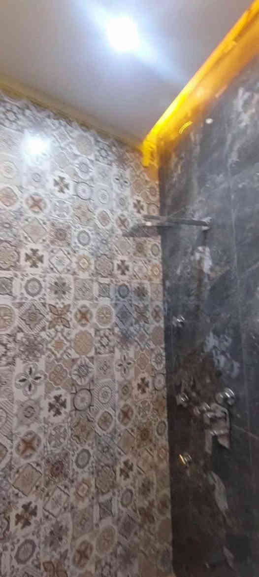 � للبيع بيت VIP – حي كندة
▫️ المساحة: 110 متر
▫️ الواجهة: 5 متر
▫️ النزال: 22 متر
▫️ عدد الطوابق: 3 طوابق
▫️ البناء: 2025
▫️ غير مسكون – بناء موديل تركي درجة اولى 

🔁 يُقبل المراوس بعرصة تجارية

📞 للاستفسار: ***********
