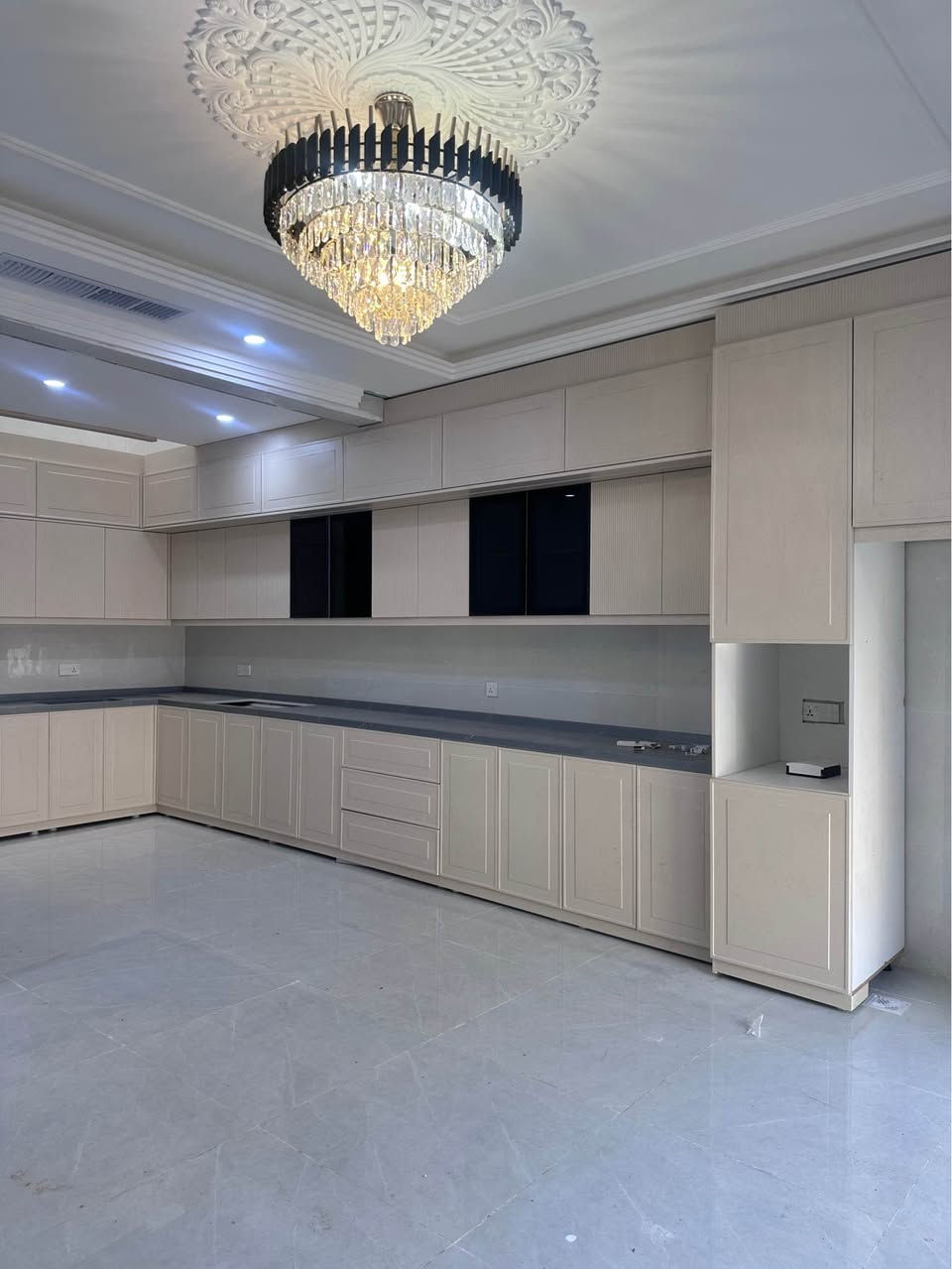 خانوو بۆ فرۆشتن
بیت للبیع
گەرەك(٣٢پارك)📍
٢٠٠م
فول فول
بیت للبیع🏡
بۆ زانیاری زیاتر پەیوەندیمان پێوە بکە 
☎️***********
https://wa.me/message/3UZF6G5J3GVVH1 أربيل, العراق
