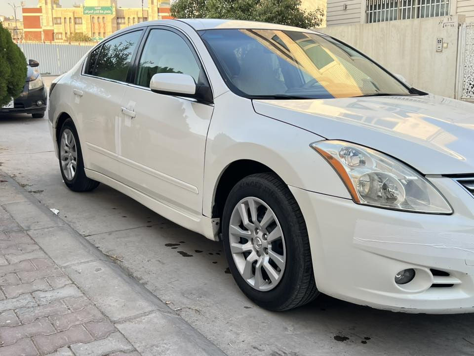 التيما ٢٠١٠
بيهة ١٠ وةرقه غرامه
سعر ٩٧ بي مجال 
سيارة جاهز 
غرفه كهرباي مكفول
 
 0772 843 0350
