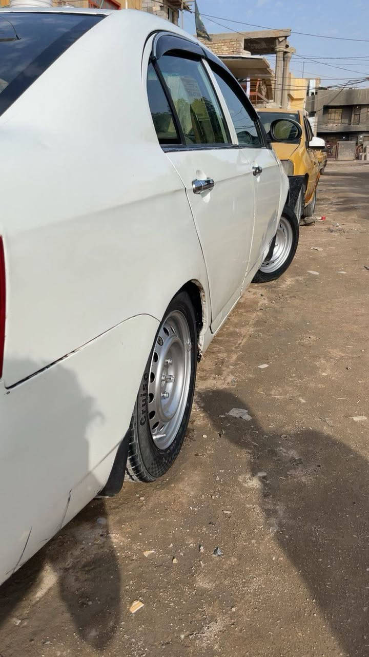 ليفان للبيع السعر 40وبيه مجال قليل مصبوغه جماليه كير اوتوماتيك مكان كربلاء رقمي ***********مديل 2012السياره جاهزه بيه ضربه بلجه اليمنه جوه الجاملغ يرادله صبغ
