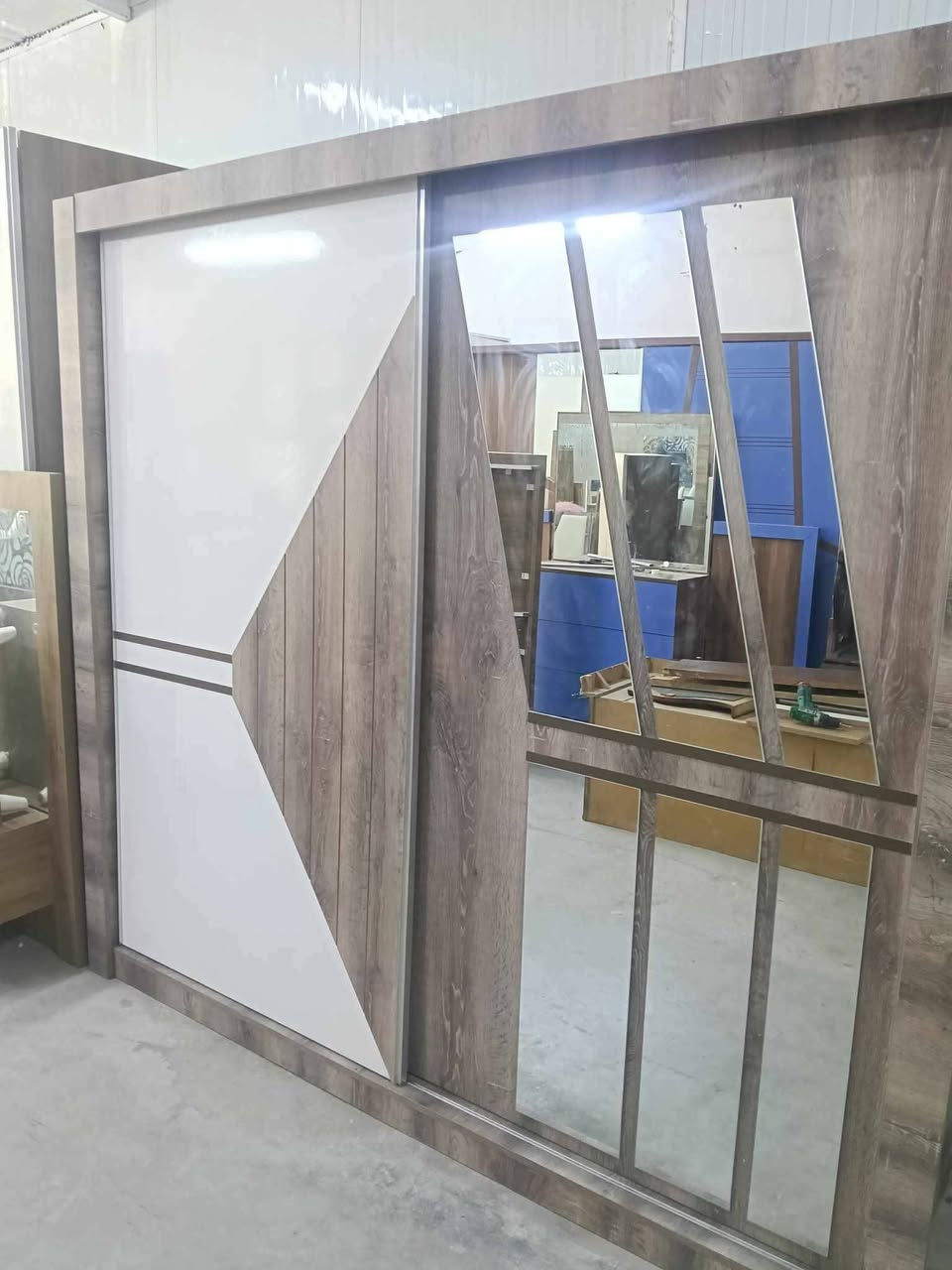 غرفه تركي 
مستعمله استعمال بسيط 
سعره 350
مكاني بغداد الدوره


**إذا كنت صاحب هذا الإعلان وتريد حذفه لأي سبب، رجاءا أرسل رسالة إلى الدعم الفني**