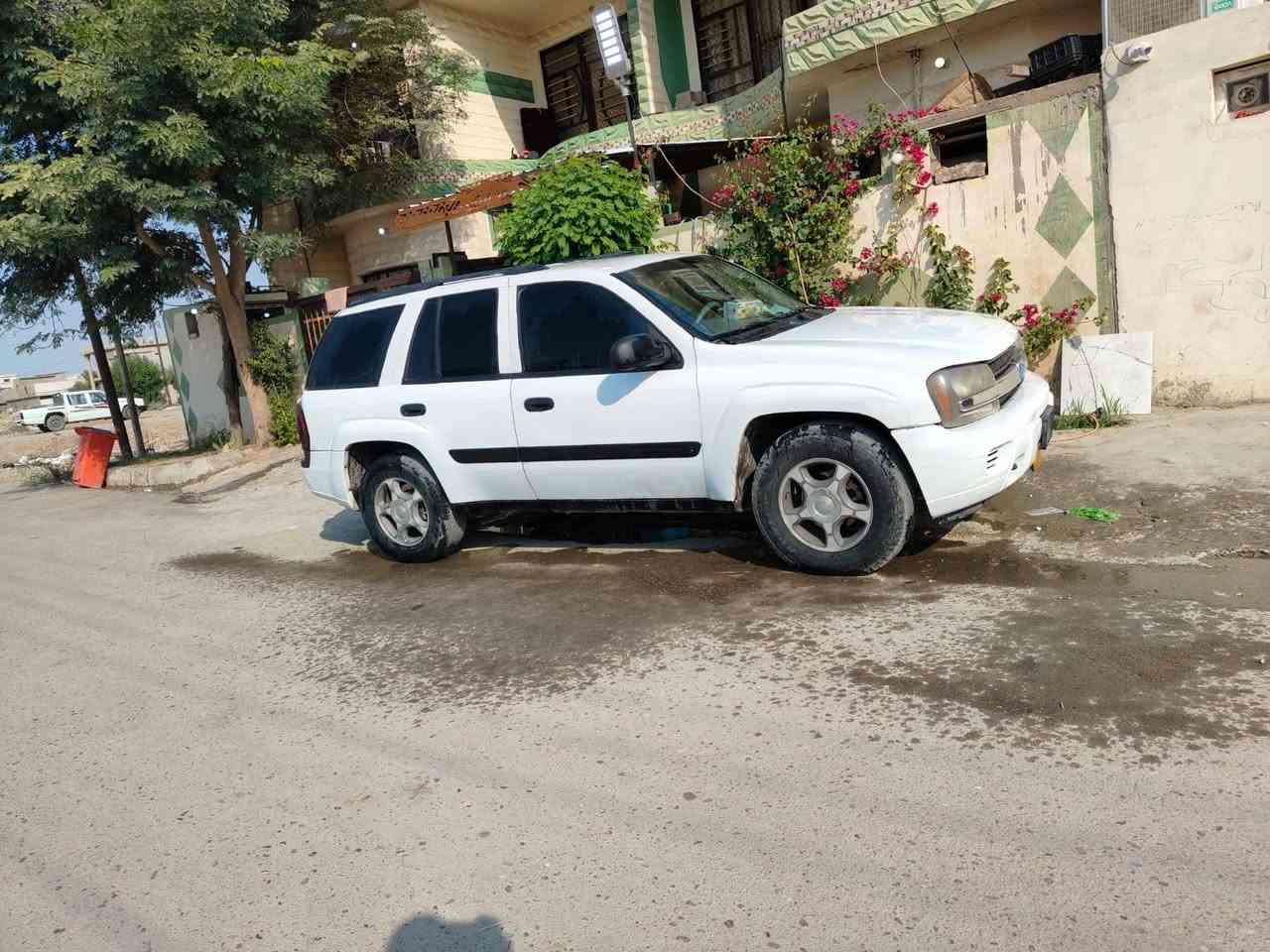 بلايزر مزاد داخليه محرك كير شرط مال كصه قبق اسود بيها معامله السعر 65 وبيها مجال قليل مكانها السحاقي
***********
