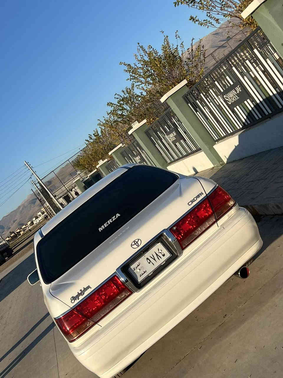 سـەرەتـا بـەنـاوی خـوای گـەورە مـیـهـرەبـان بـرایـان ئـەم 
مـەلـیـکە بـۆ فـرۆشـتـن (بـڕاوە)
مـەکـیـنـەی دیـفـۆڕ (بـچـوکک) 
مـۆدێـل 2003 
2 دگـمـەیـە
1 پـارچـەی بـۆیـاخ ئـەوروپـا
داژبڵ نـەجـەف
تـاقـم تایەی لـۆک
چـاڵـو شـوخـتـی نـیـە
جـامـی پـێـش دوای هـەڵـگـیراوە 
کـامـل کارەبـای مـەزبـووت 
ڕەقـو تـەقـەی بـەشـەرت
گـێـڕ مەکـیـنـەی بـەشـەرت 1000 فـەحـس فـیـتـەر 
تـازە ڕۆنـی گـێـڕو مـەکـیـنـەشـی گـۆڕاوە تـەبـریـتـی لـەسـەر سـویـچ 
250 مـەسـرەفـی تـیـانـیـە 
شـوێـن سـەیـدسـادق 
ژم:***********
سعری کۆتای قفڵ (38) گەڵا
