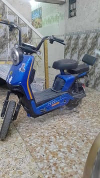 الدراجه البيع عوزه بس بطاريات 07707105983  السعر 150 الف