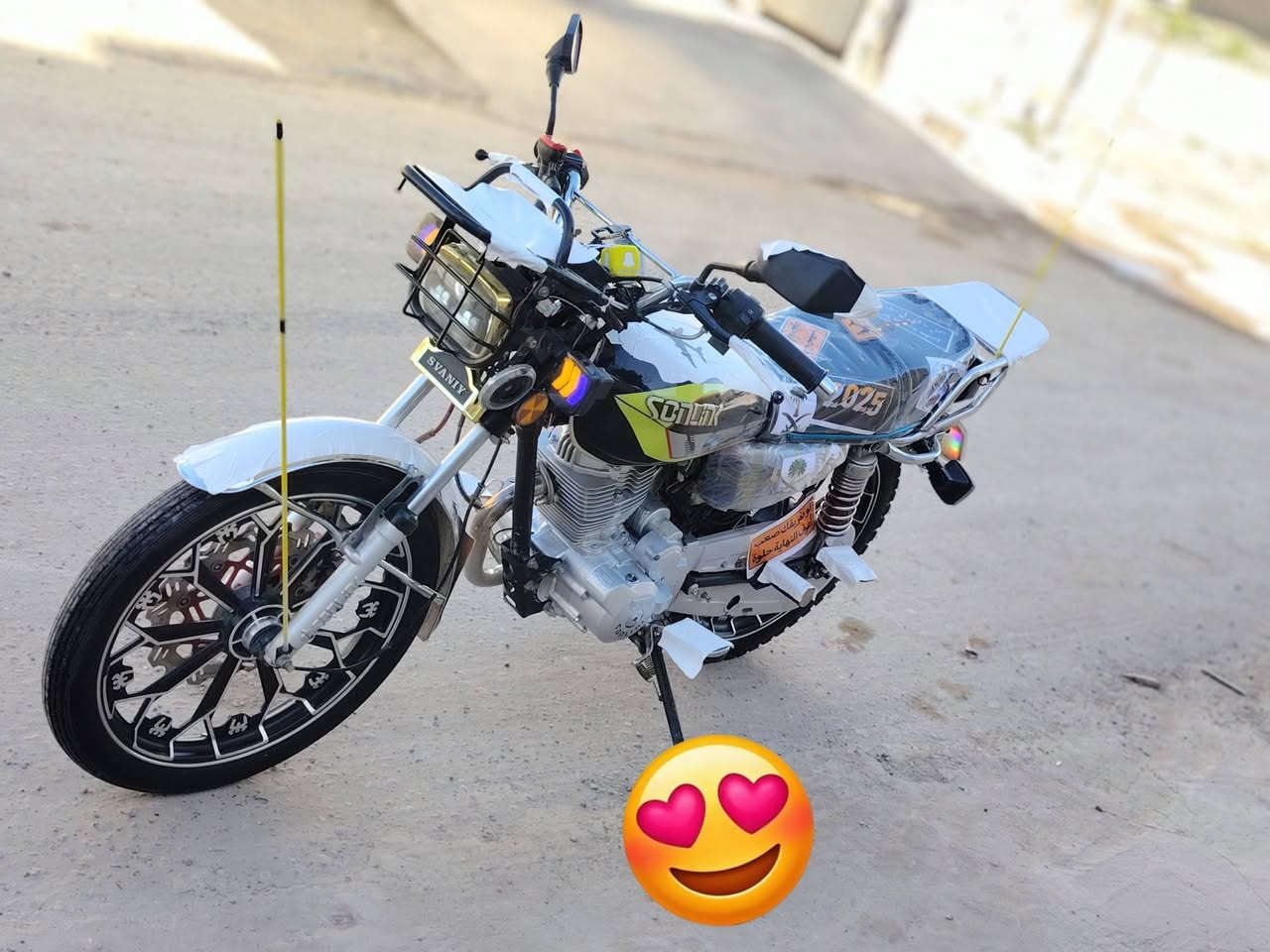 سلام عليكم ورحمة الله وبركاتة للبيع سيفان فول الفول 

موديل 2025👉✅☑️

محرك كبير 200✅☑️⚙️⚙️

مامفتوح🔧⚙️🛠

شاشه📟📟📟

سلف هدر شغال🔖🔋

لايت بلاجكتورات شغاله 🚦🚥🚨🚨

اشاير يمين يسار🚨🚥🚥🚨

السعر 680 وبيه مجال 👉💵

العنوان صلاح الدين قضاء العلم 👉👉👉📍📍

📲***********📲***********📲
