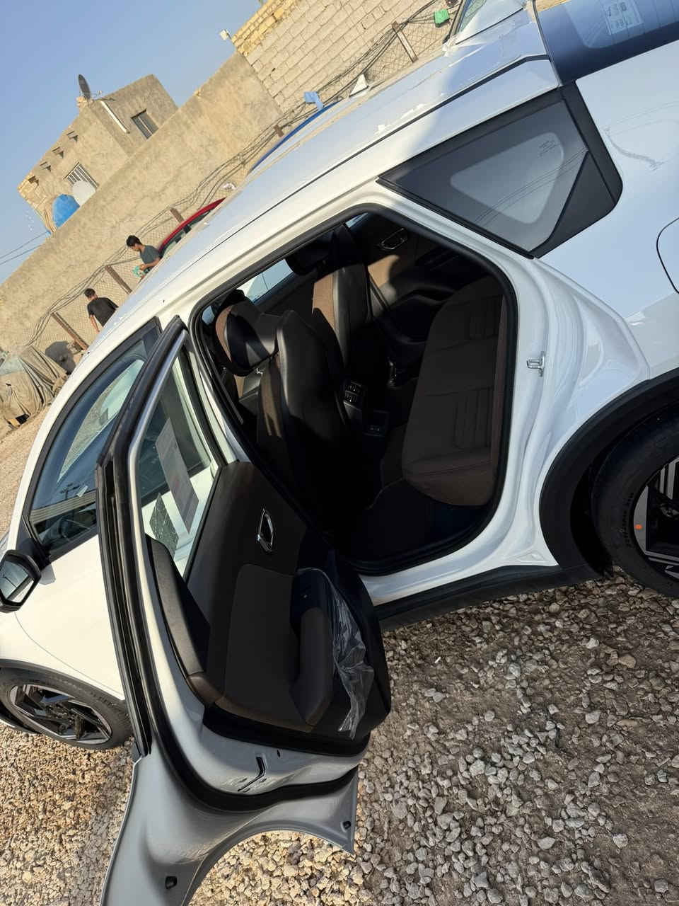 السلام عليكم سيراتو 2025k4 خليجي ضمان دوليه فول مواصفات محرك 2000 دوش بصمه تشغيل عن بعد حساس امامي خلفي شاحن وايرلس داخل بيجي رقم بغداد بسمي مكفوله كفاله عامه مكاني سماوه ماشيه 15 ***********
