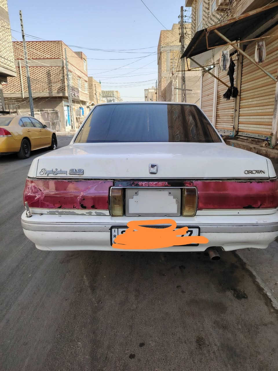 السلام عليكم للبيع هارتب موديل١٩٩١ السياره مكفوله وكير ومكينه مكفولات تبريد شغال ثلج تتفه كشنات كهربائيه شغاله السياره خير من الله رقمه ديالى الانكليزي الجديد مشروع وطني مدور وين ما يعجبك والسعر 40 وبيه مجال والاستفسار عل رقم ***********
