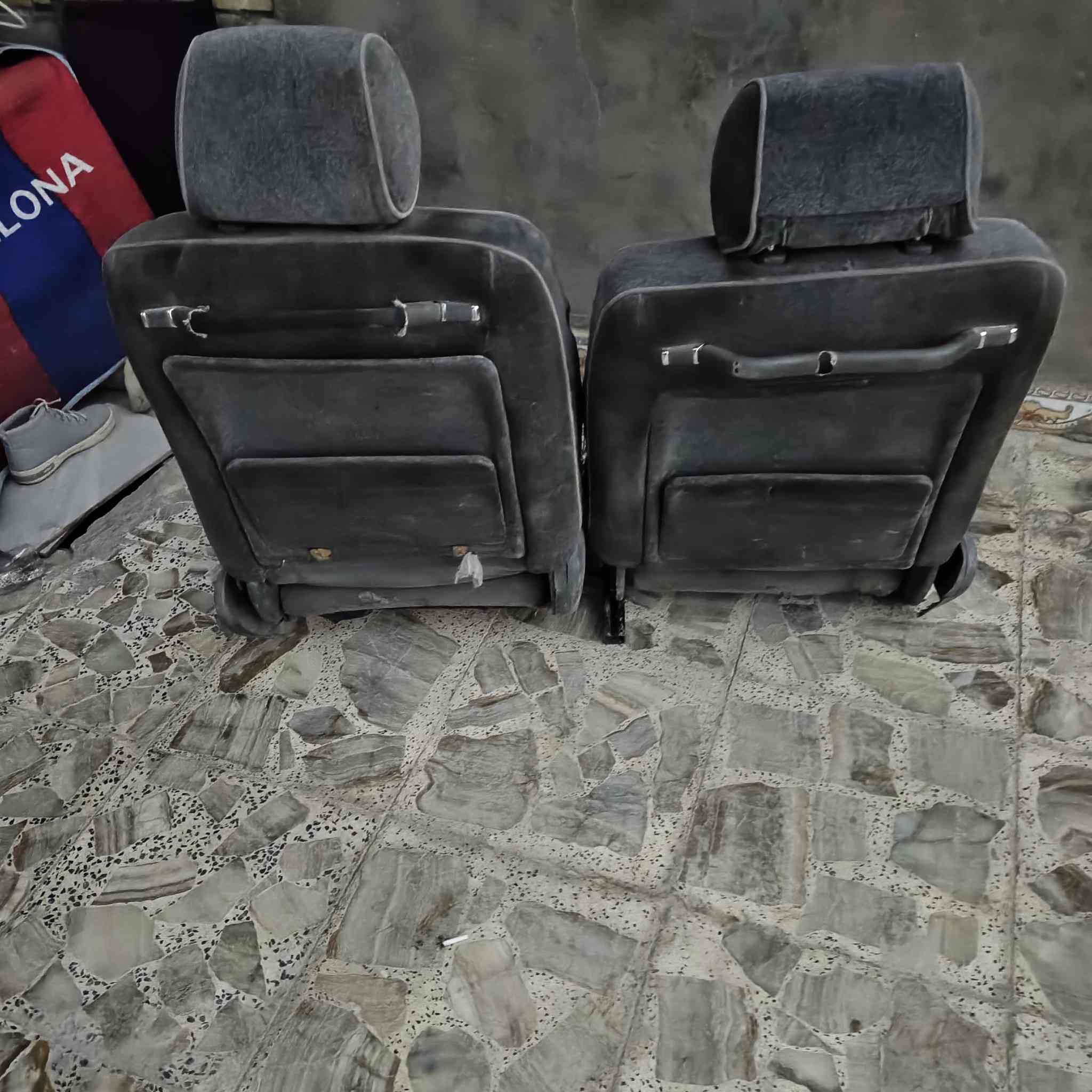 سلام عليكم شباب كشنات ارس الثور لبيع نضاف كلاش فد السكة ملهن 
ردلهن ترتيب ٦٠ وبهن مجال


**إذا كنت صاحب هذا الإعلان وتريد حذفه لأي سبب، رجاءا أرسل رسالة إلى الدعم الفني**